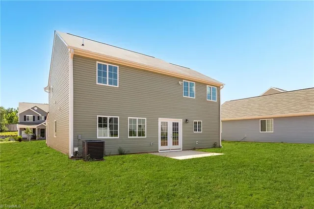 $313,400 | 725 Brampton Drive, McLeansville, NC 27301