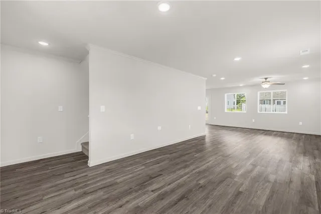 $313,400 | 725 Brampton Drive, McLeansville, NC 27301