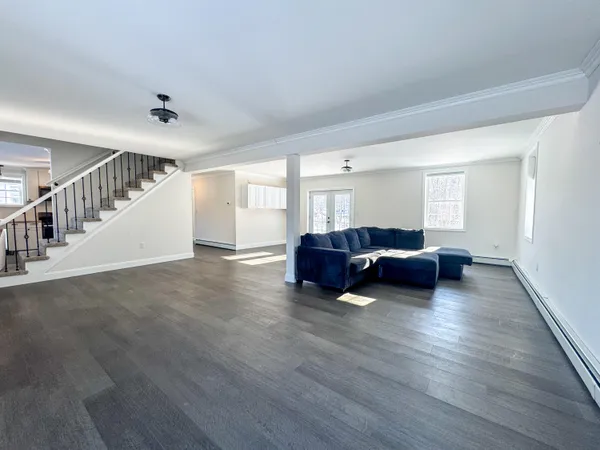 $369,000 | 2914 U.S. Rte 2, Hermon, ME 04401