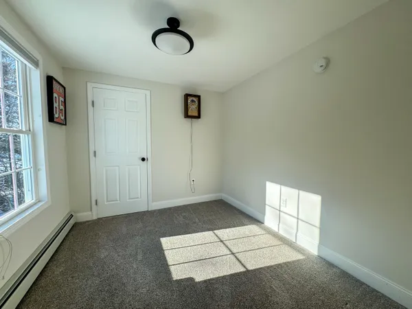 $369,000 | 2914 U.S. Rte 2, Hermon, ME 04401