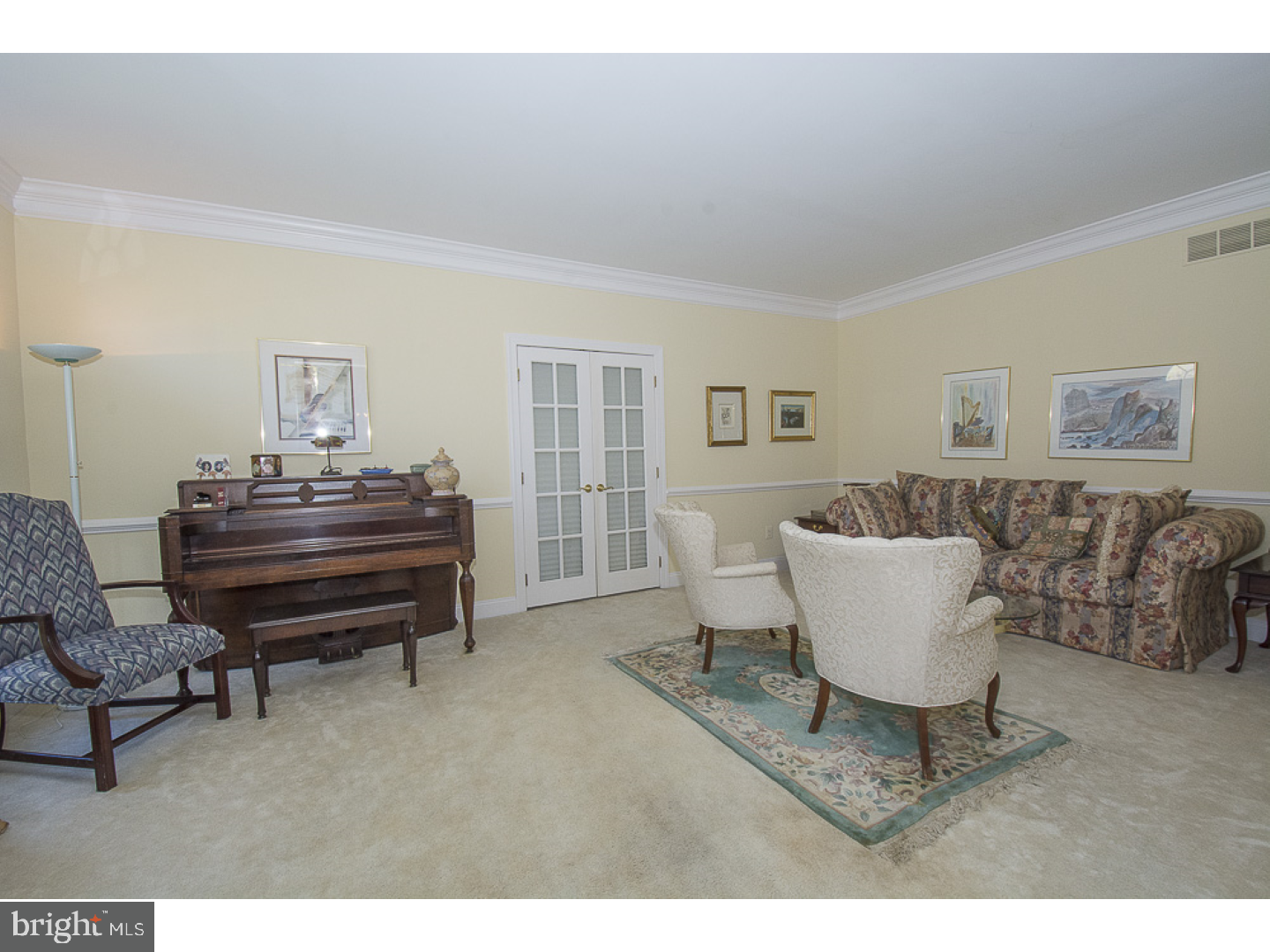 451 Springview Lane Phoenixville, PA 19460 - Photo 3 of 25 Gallery Image 3