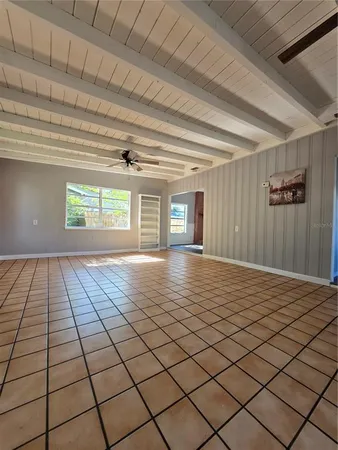 $2,500 | 209 West Kirby Street, Tampa, FL 33604
