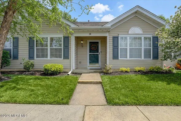 $310,000 | 28 Golden Willows Avenue, Unit 1000, Lakewood, NJ 08701