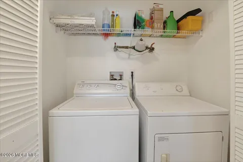 $310,000 | 28 Golden Willows Avenue, Unit 1000, Lakewood, NJ 08701