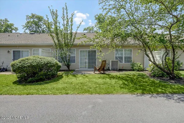 $310,000 | 28 Golden Willows Avenue, Unit 1000, Lakewood, NJ 08701