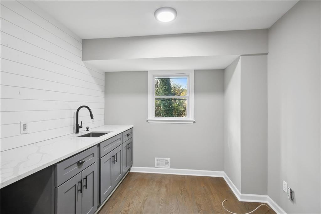 892 North Superior Avenue Decatur, GA 30033 - Photo 20 of 28