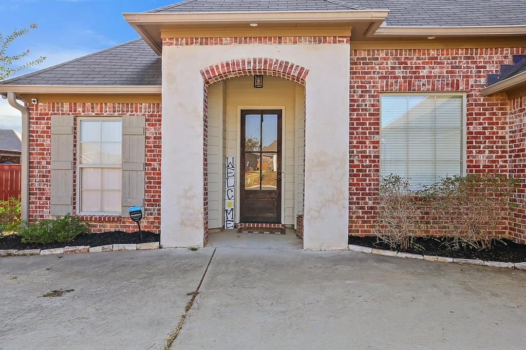 312 Ridge Pointe Drive Brandon, MS 39042 - Photo 1 of 24 Main View