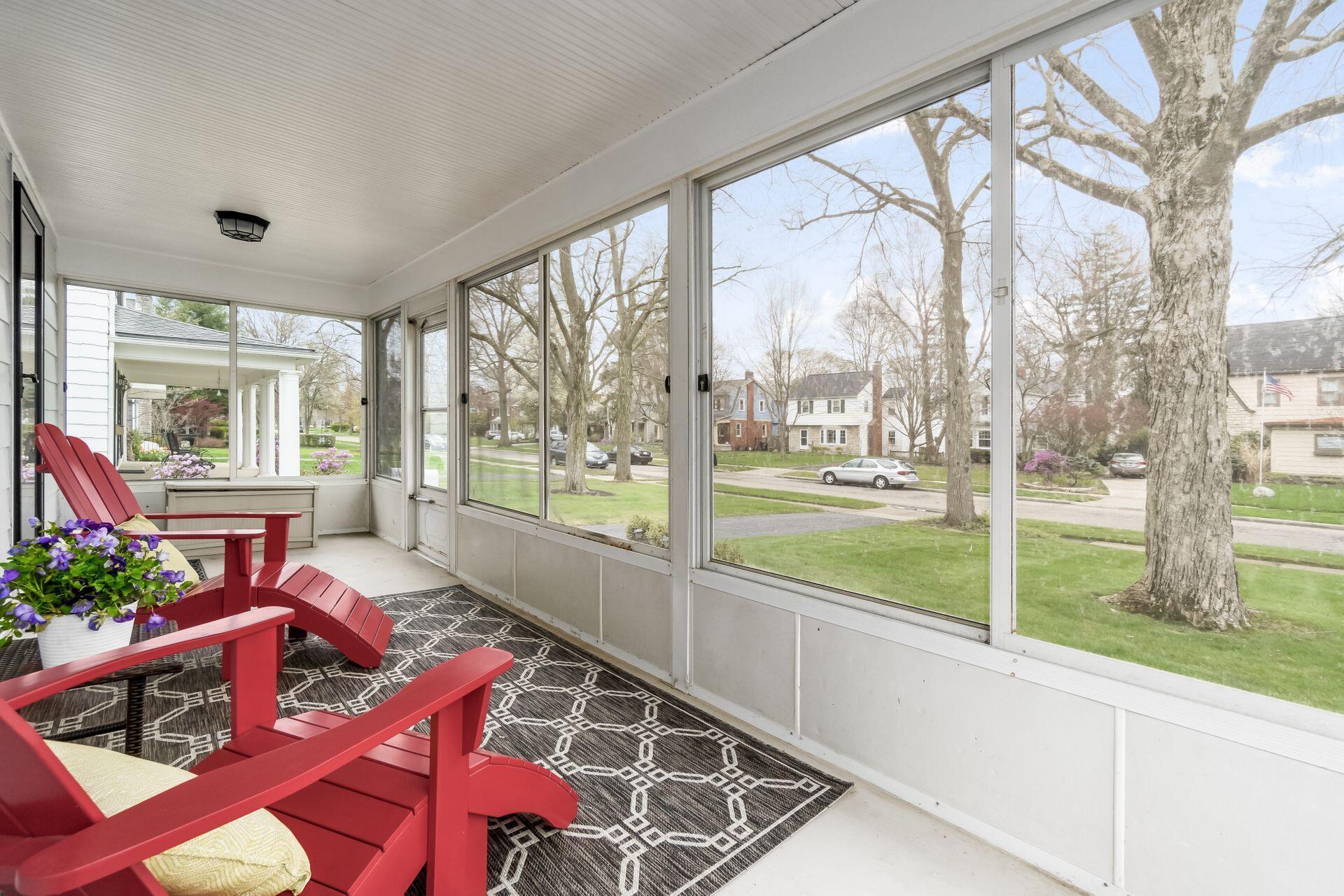 185 North Cassingham Road Bexley, OH 43209 - Photo 6 of 55 Screened-In Porch