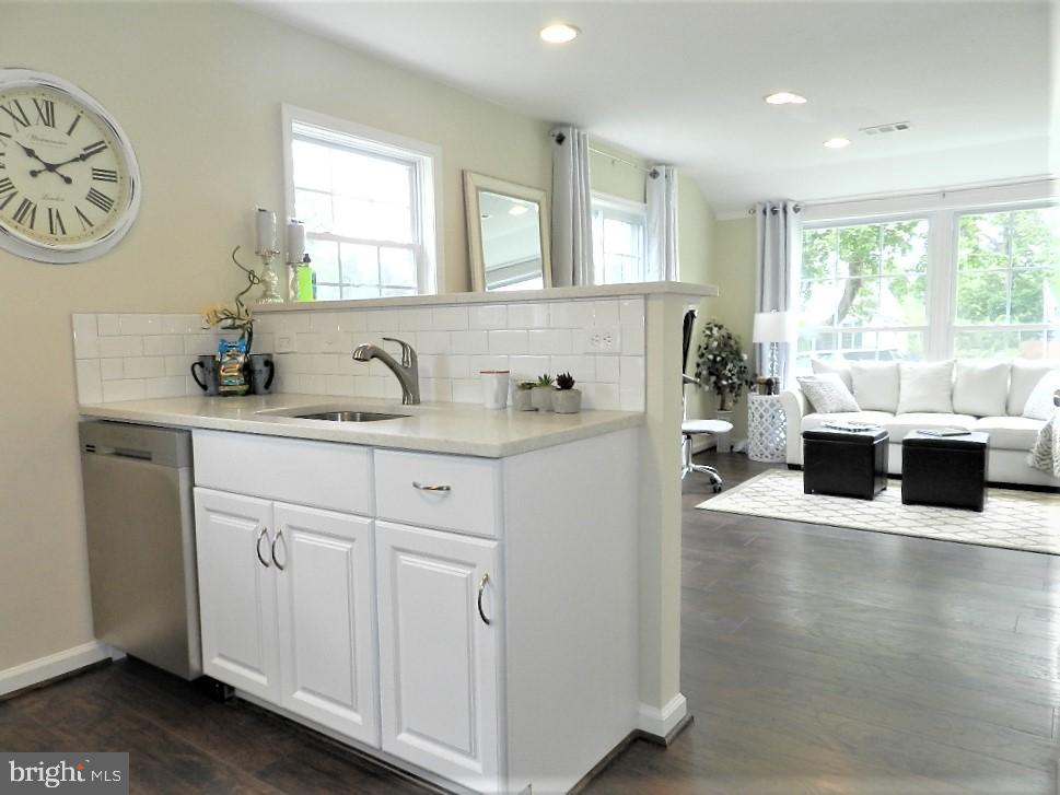 12837 Flack Street Silver Spring, MD 20906 - Photo 12 of 34 Extra deep sink