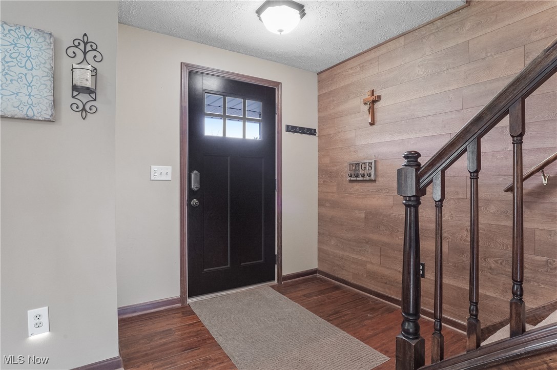 11215 Bloom Road Garrettsville, OH 44231 - Photo 13 of 42 Entrance foyer with stairway leading to second floor