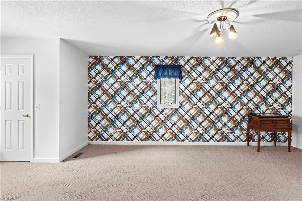 184 Hawthorne Road Mocksville, NC 27028 - Photo 27 of 38 Gallery Image 27