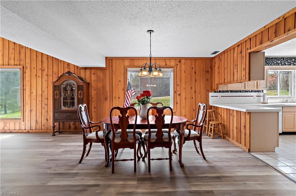 184 Hawthorne Road Mocksville, NC 27028 - Photo 9 of 38 Gallery Image 9