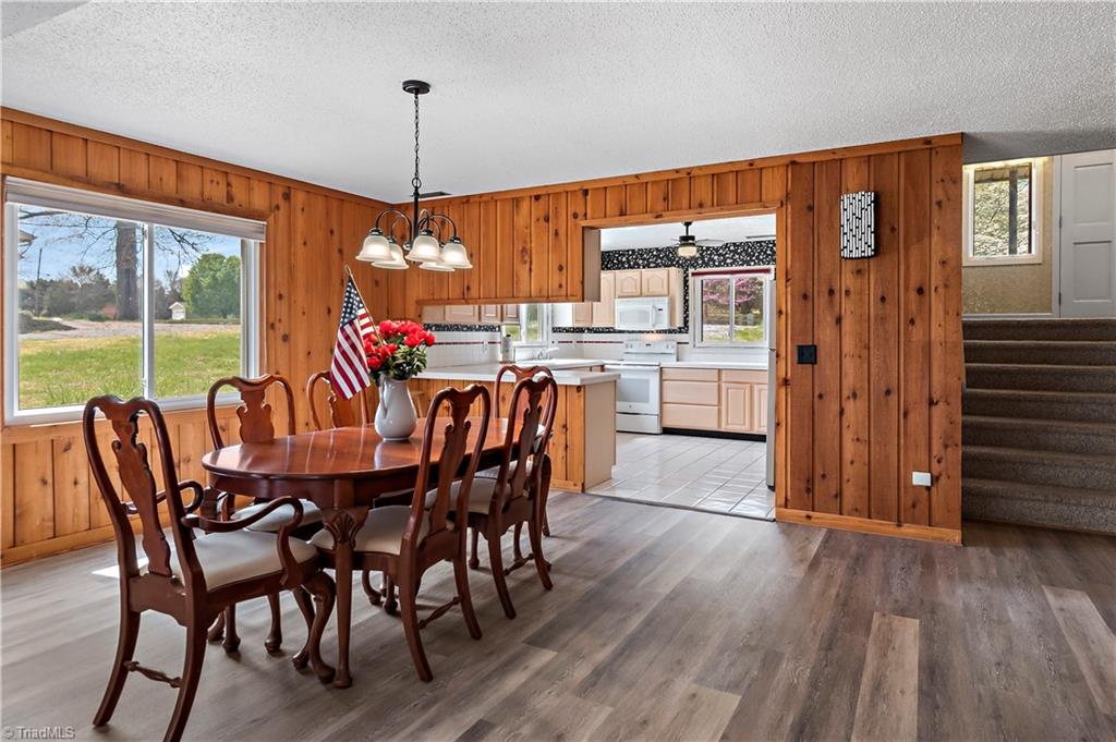 184 Hawthorne Road Mocksville, NC 27028 - Photo 10 of 38 Gallery Image 10