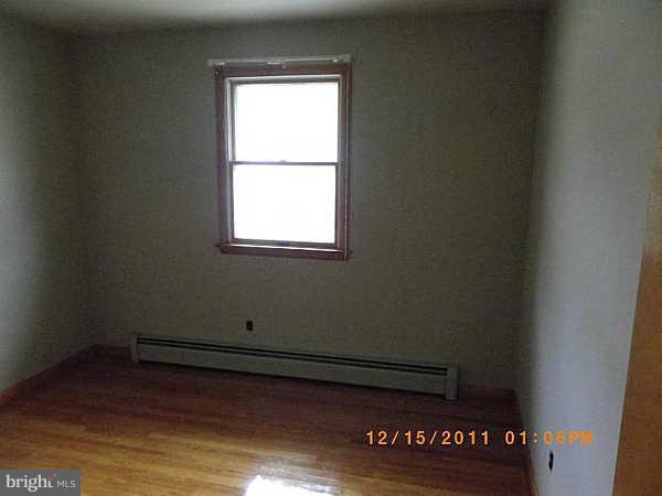 8057 Woodhaven Road Rosedale, MD 21237 - Photo 2 of 17 Interior (General)