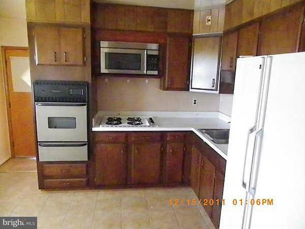 8057 Woodhaven Road Rosedale, MD 21237 - Photo 15 of 17 Kitchen
