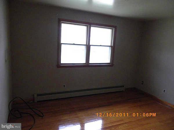 8057 Woodhaven Road Rosedale, MD 21237 - Photo 6 of 17 Interior (General)