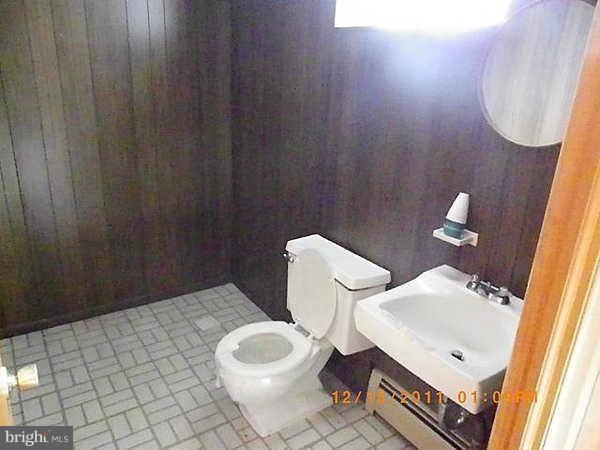 8057 Woodhaven Road Rosedale, MD 21237 - Photo 8 of 17 Bath