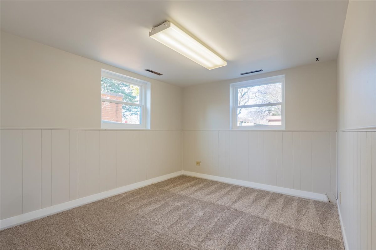 403 Radliff Road Bloomington, IL 61701 - Photo 19 of 28 Gallery Image 19