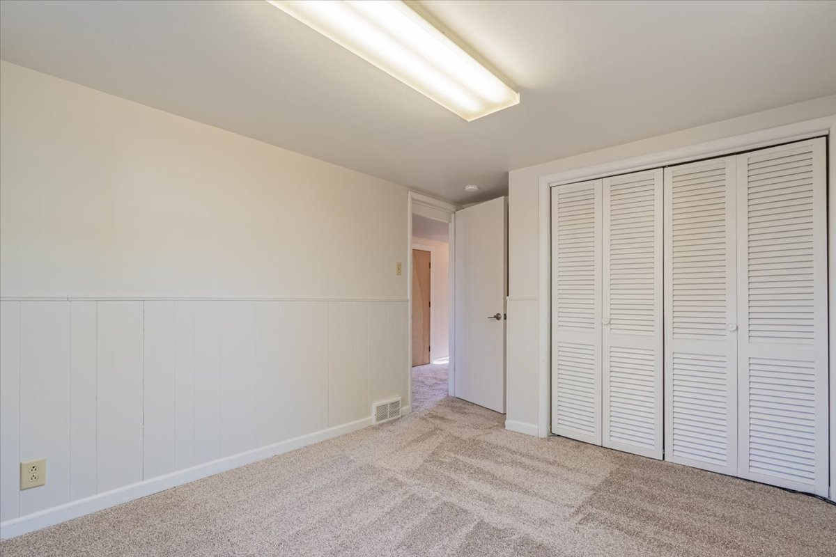 403 Radliff Road Bloomington, IL 61701 - Photo 20 of 28 Gallery Image 20
