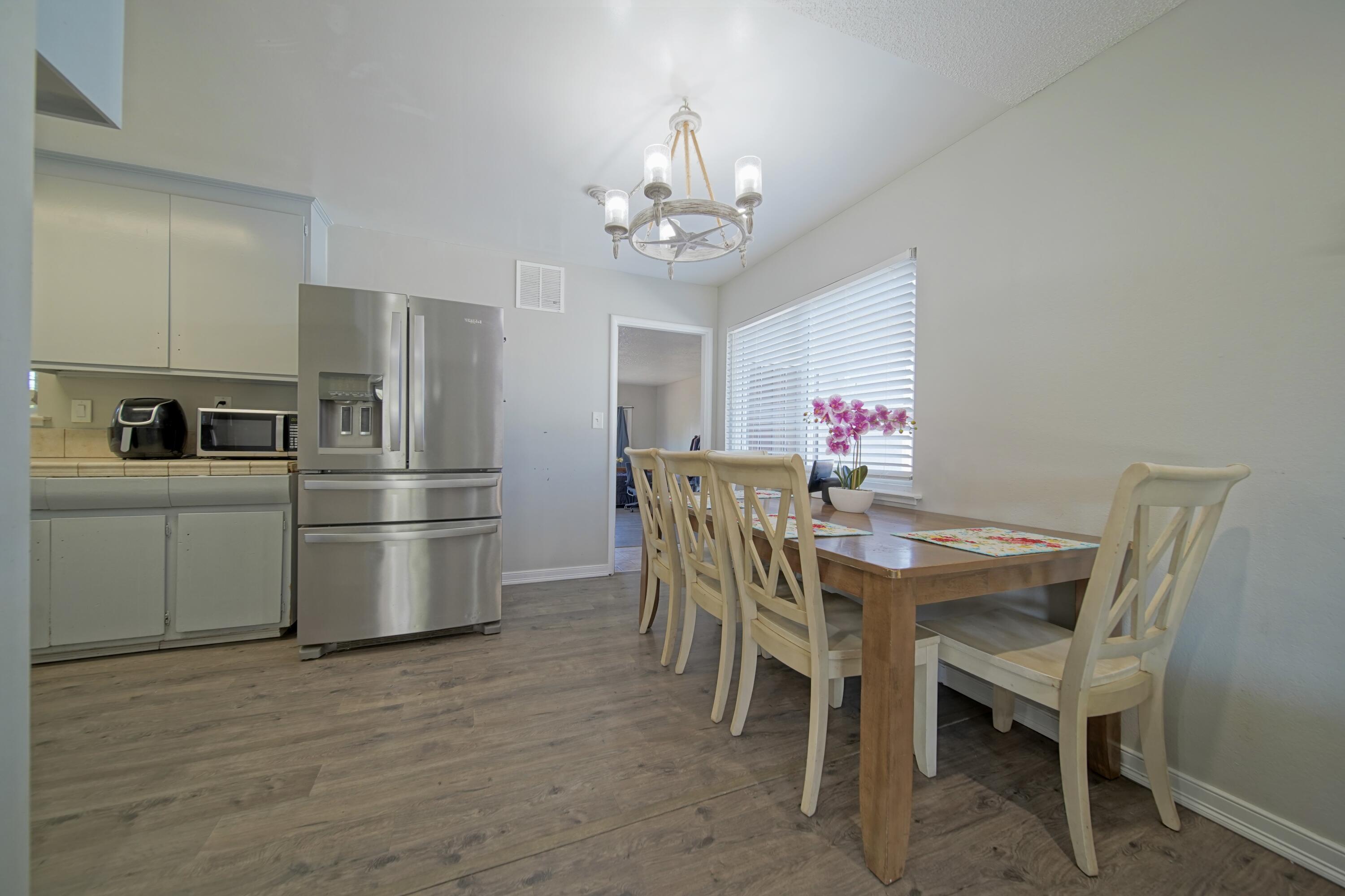 113 Bryant Court Exeter, CA 93221 - Photo 21 of 41 Dinning Area