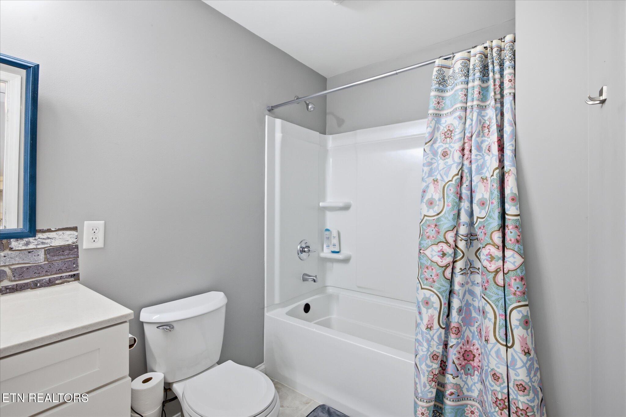 2718 Chukar Road Knoxville, TN 37923 - Photo 37 of 39 lower level ensuite BA