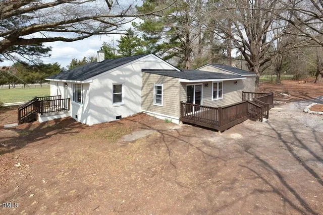 $299,000 | 2105 Newton Dairy Road, Henderson, NC 27537