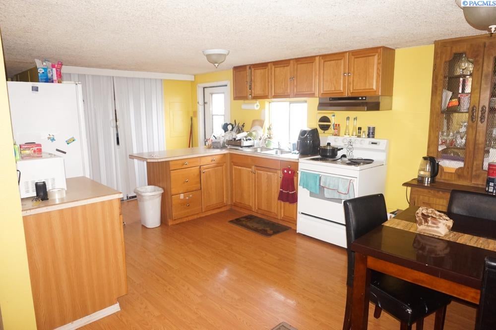 38809 South Whitney Road Kennewick, WA 99337 - Photo 9 of 25 Gallery Image 9