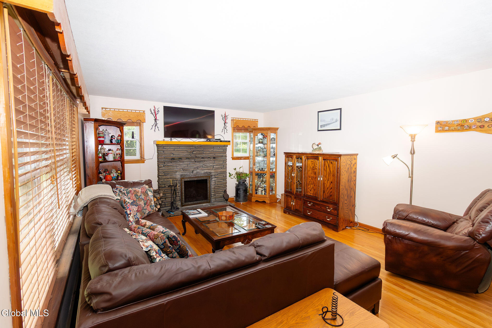 1378 Quackenbush Road Schenectady, NY 12306 - Photo 7 of 62 1378Quackenbush-29