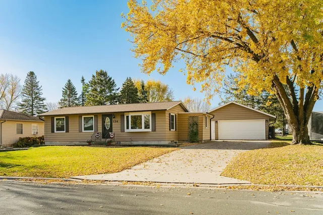 $298,900 | 134 Rena Belle Street Northwest, Eyota, MN 55934