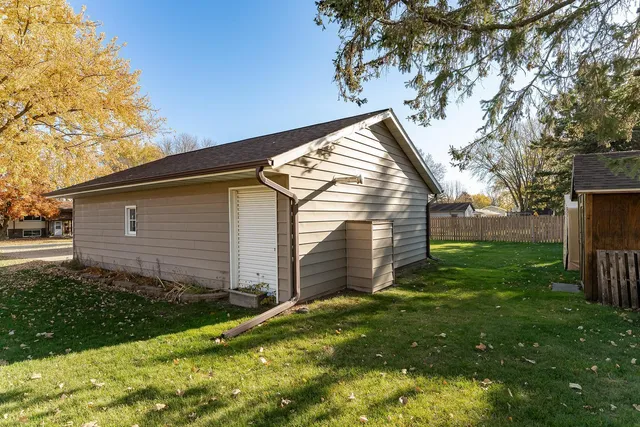 $298,900 | 134 Rena Belle Street Northwest, Eyota, MN 55934