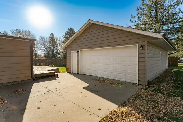 $298,900 | 134 Rena Belle Street Northwest, Eyota, MN 55934