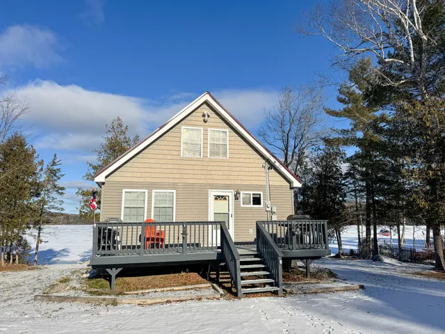 $420,000 | 69 Shady Lane, Lincoln, ME 04457