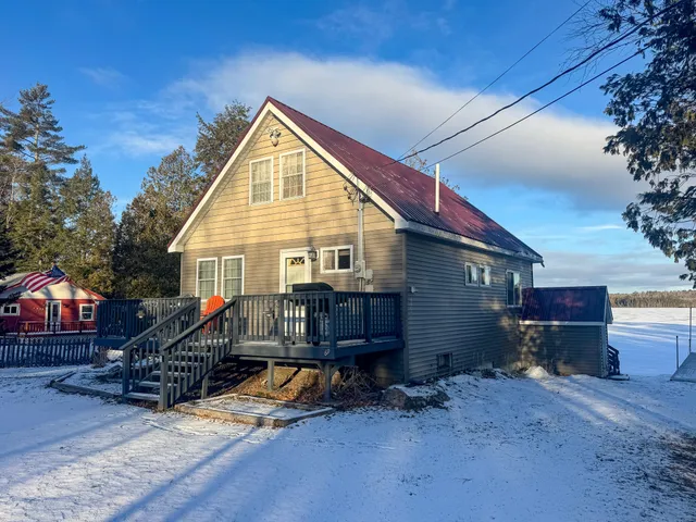 $420,000 | 69 Shady Lane, Lincoln, ME 04457