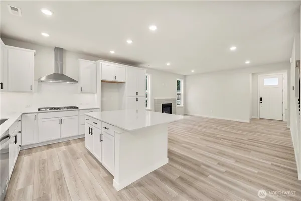 $649,990 | 3999 Flat Top Drive, Bremerton, WA 98312