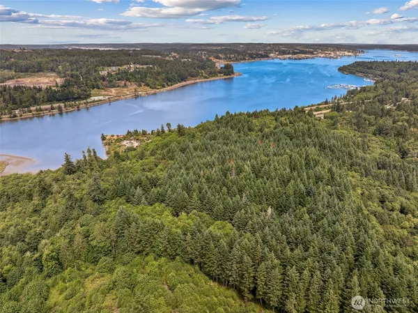 $649,990 | 3999 Flat Top Drive, Bremerton, WA 98312