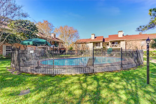 $1,250 | 2800 Jeanetta Street, Unit 2504, Houston, TX 77063