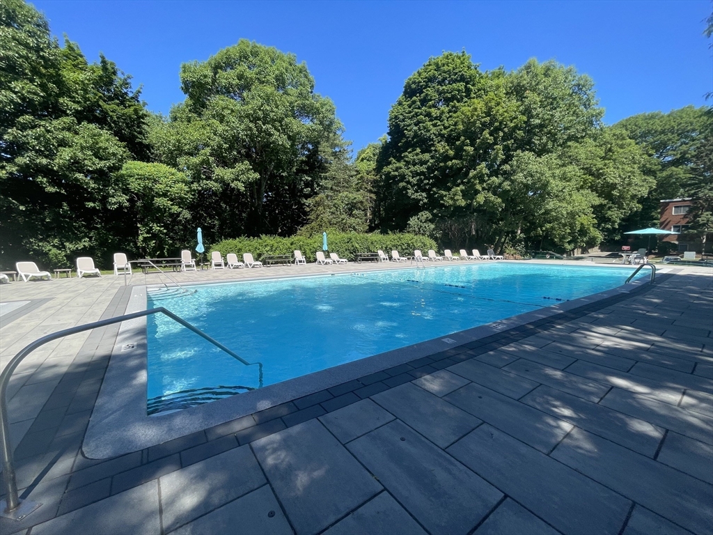 56 Jacqueline Road, Unit 10 Waltham, MA 02452 - Photo 26 of 30