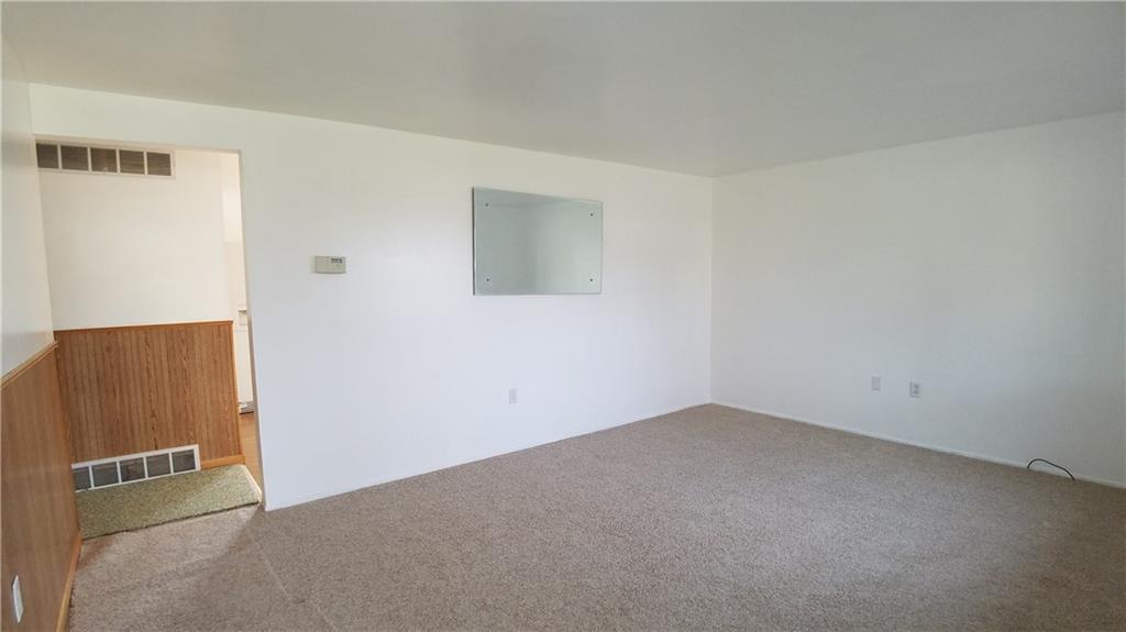 3678 Brodhead Road Monaca, PA 15061 - Photo 7 of 25 Living Room