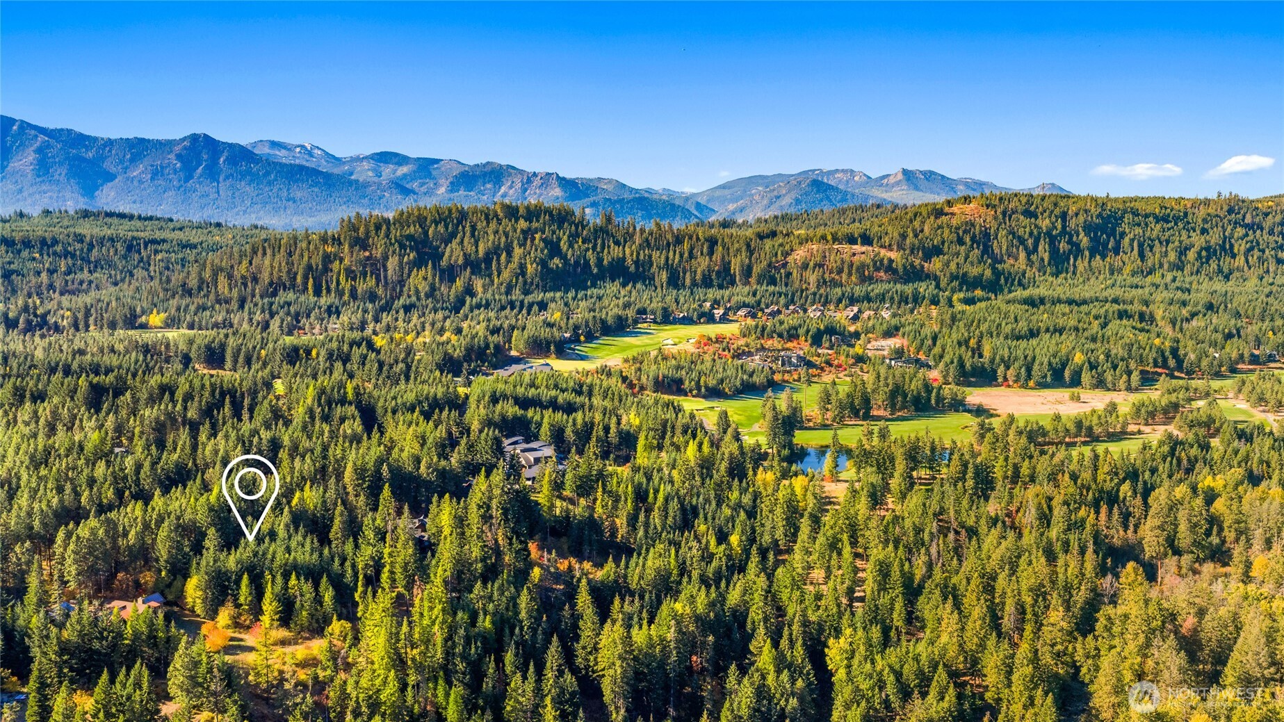 430 Iron Monarch Loop Cle Elum, WA 98922 - Photo 22 of 35 a view of a city with a mountain