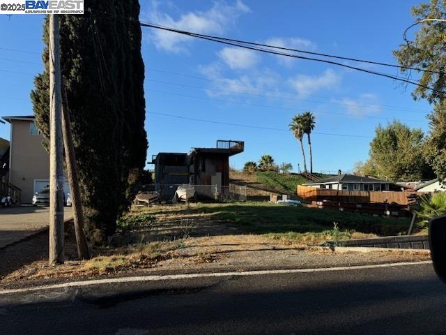1480 Taylor Road Bethel Island, CA 94511 - Photo 9 of 20 a view of a yard