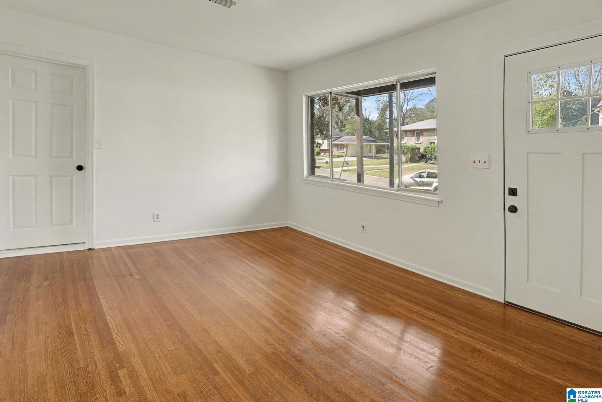 5129 Northumberland Road Birmingham, AL 35210 - Photo 3 of 17 Gallery Image 3