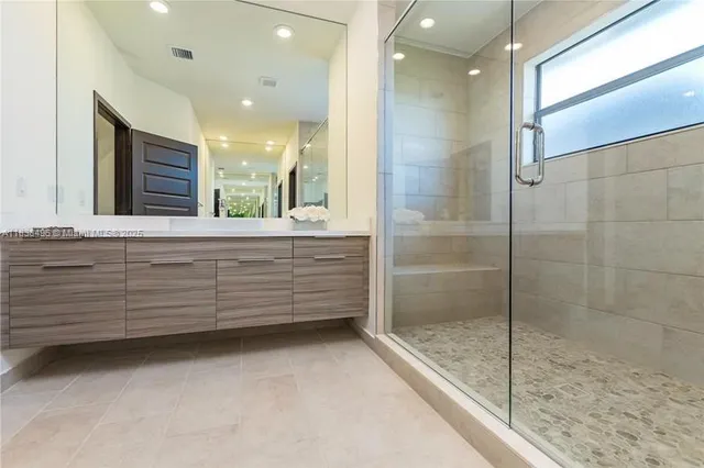 $4,900 | 8853 Northwest 155th Terrace, Unit 8853, Miami Lakes, FL 33018