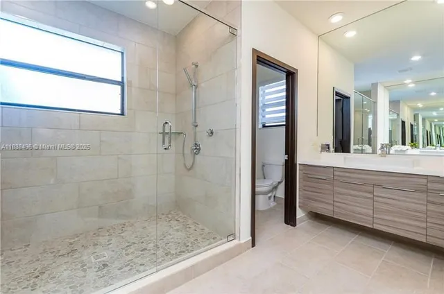 $4,900 | 8853 Northwest 155th Terrace, Unit 8853, Miami Lakes, FL 33018