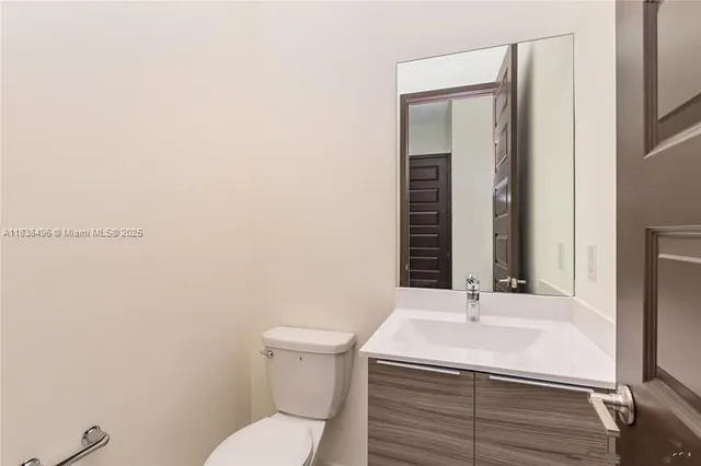 $4,900 | 8853 Northwest 155th Terrace, Unit 8853, Miami Lakes, FL 33018