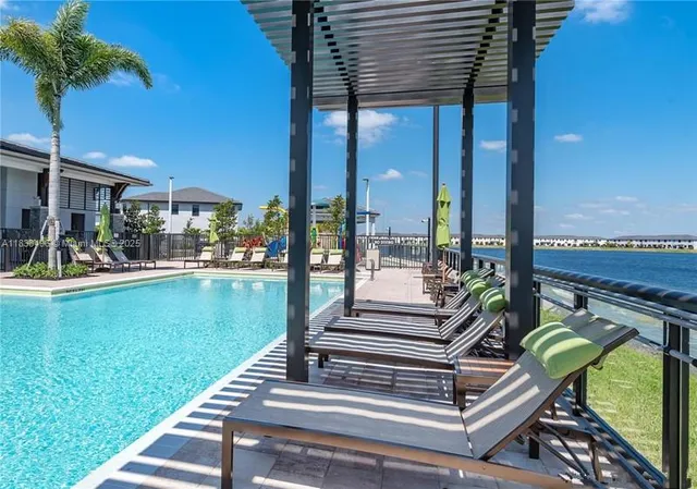 $4,900 | 8853 Northwest 155th Terrace, Unit 8853, Miami Lakes, FL 33018