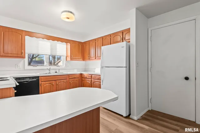 $199,900 | 2337 Grinnell Drive, Springfield, IL 62704