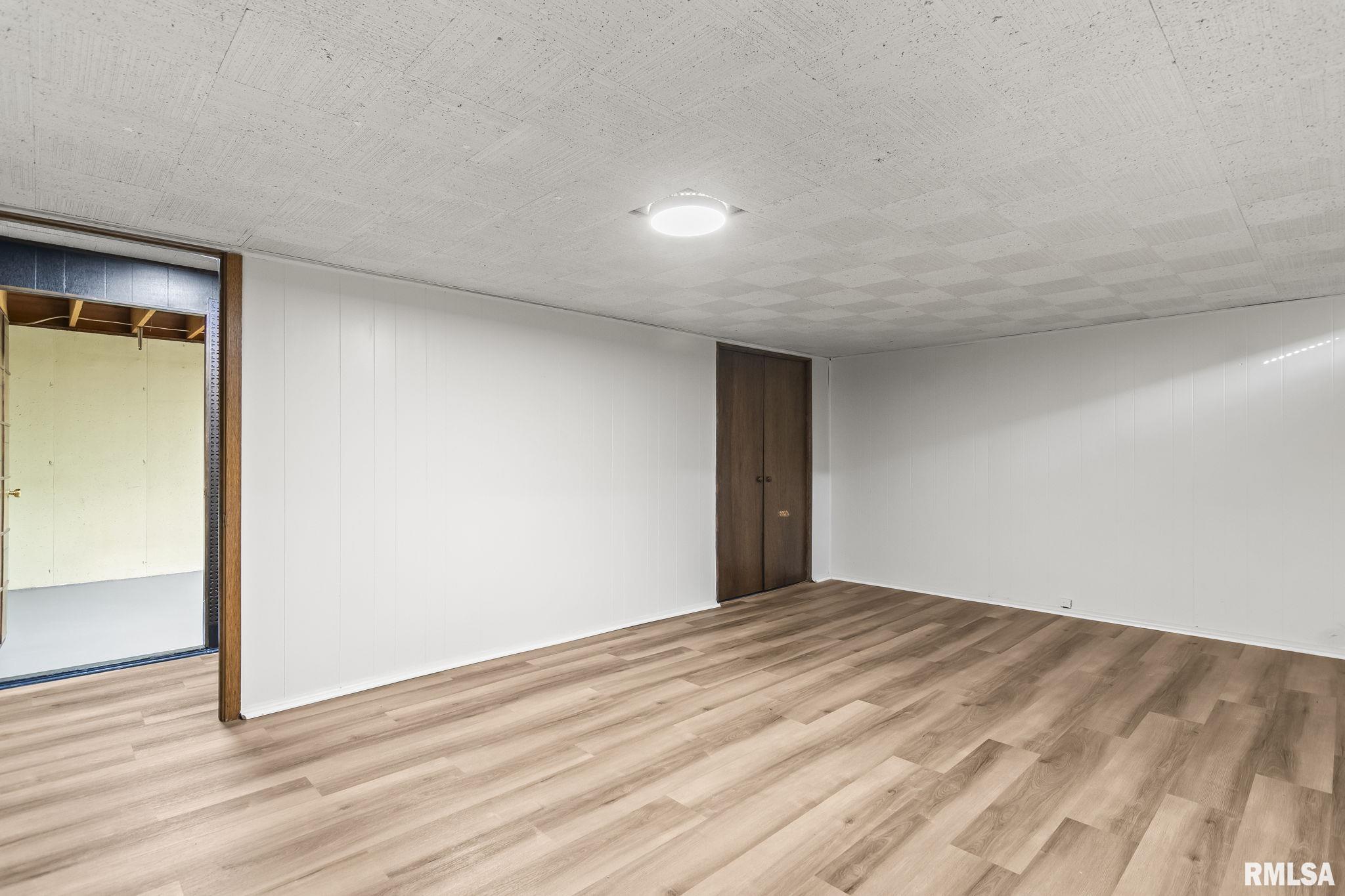 2337 Grinnell Drive Springfield, IL 62704 - Photo 31 of 39