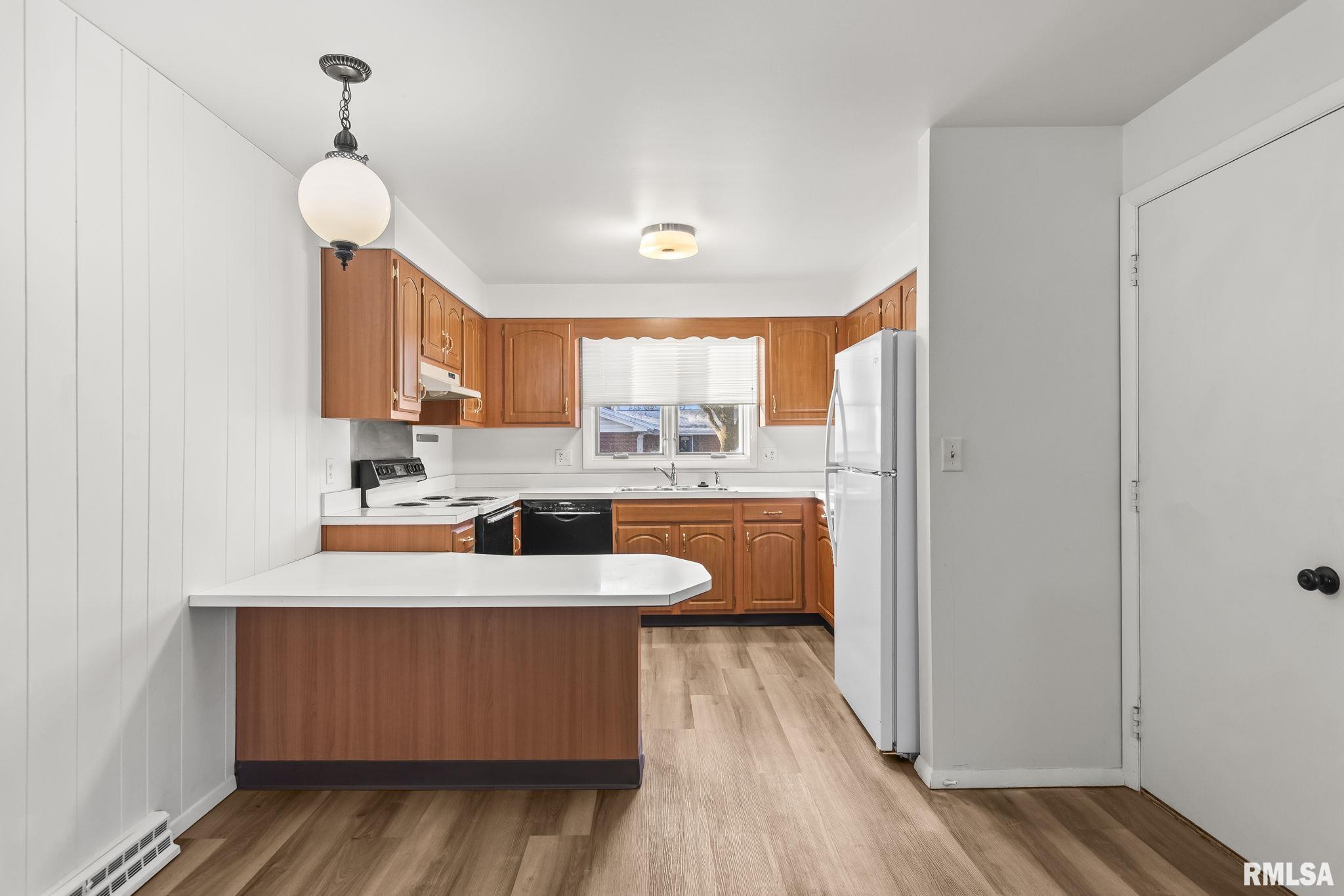 2337 Grinnell Drive Springfield, IL 62704 - Photo 10 of 39