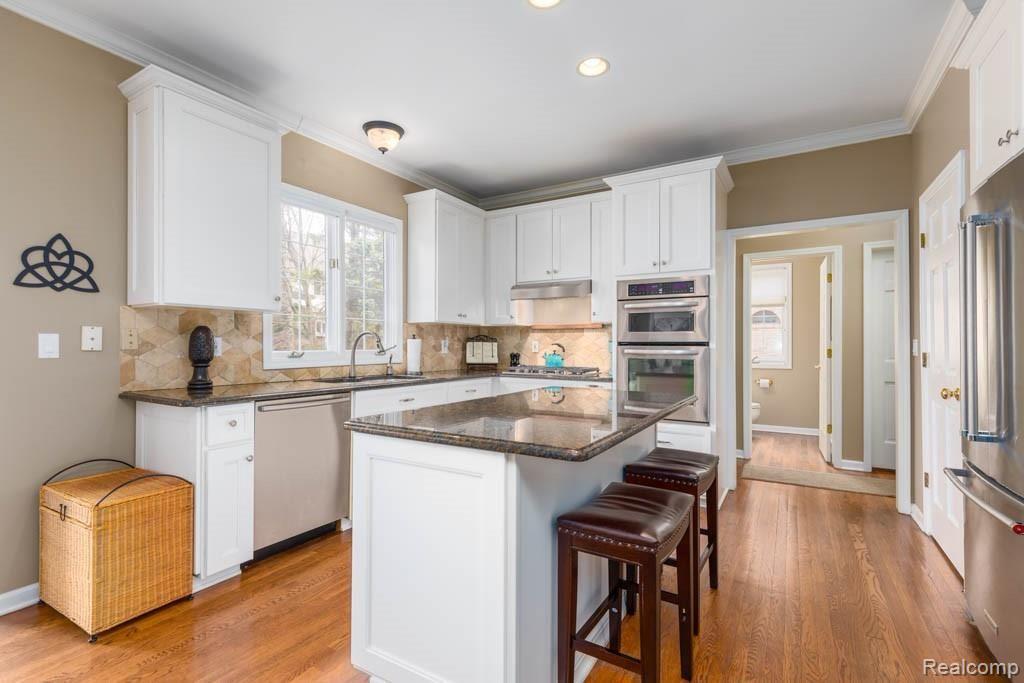 3700 Newcastle Drive Rochester Hills, MI 48306 - Photo 17 of 68