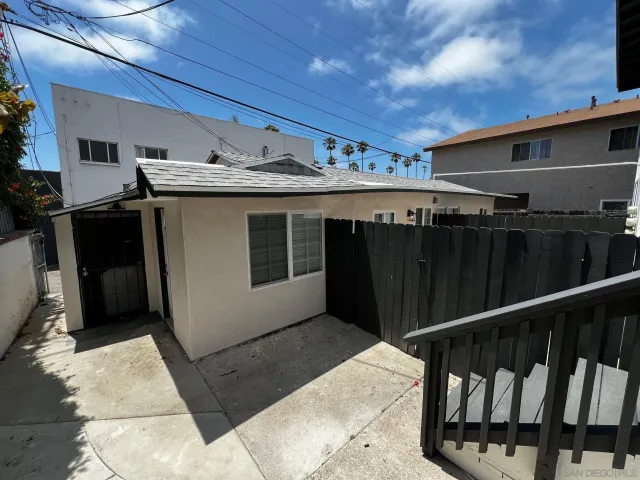 $1,998,000 | 525 South Freeman Street, Oceanside, CA 92054